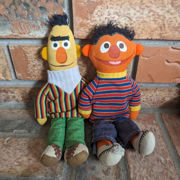 Sesame Street Other - Sesame Street Knickerbocker - 1970's - Bert and Ernie - Vintage - Toys - Used